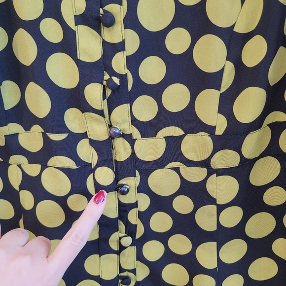 💕 Naomi Black & Mustard Polka Dots Button Front Blouse Top Women's Size Medium - Picture 7 of 11